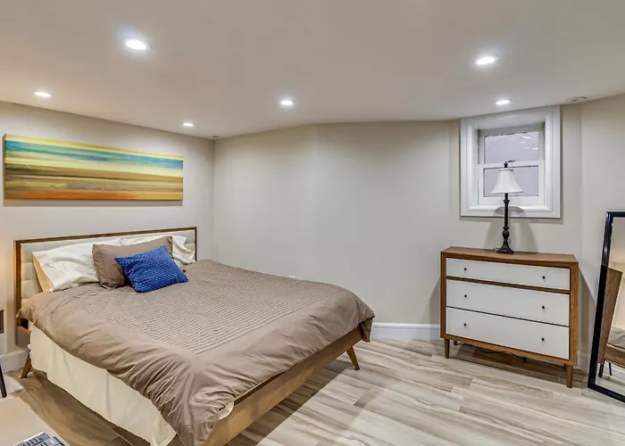 Walk To Hudson River Parks: Recently Renovated Apt